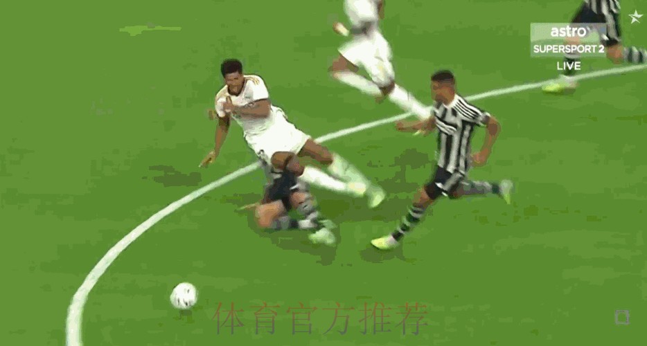 友谊赛-皇马2-0曼联 贝林厄姆首球何塞卢潇洒倒钩